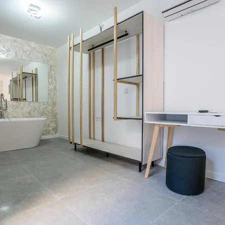 Guest house Casa Luxore *