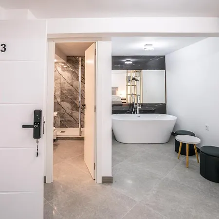 Casa Luxore Guest house *