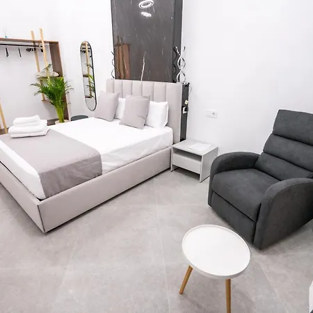 Casa Luxore בית הארחה